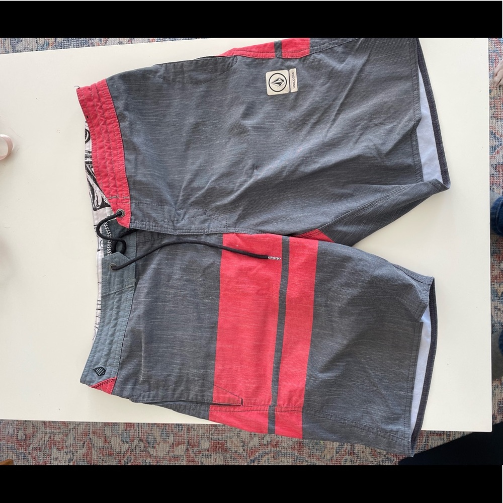 Volcom slingers 32